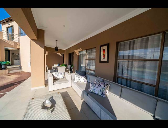 4 BEDROOM FREESTANDING FOR SALE IN SUNAIR PARK
